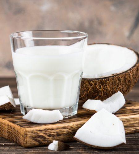 coconut-milk-in-glass